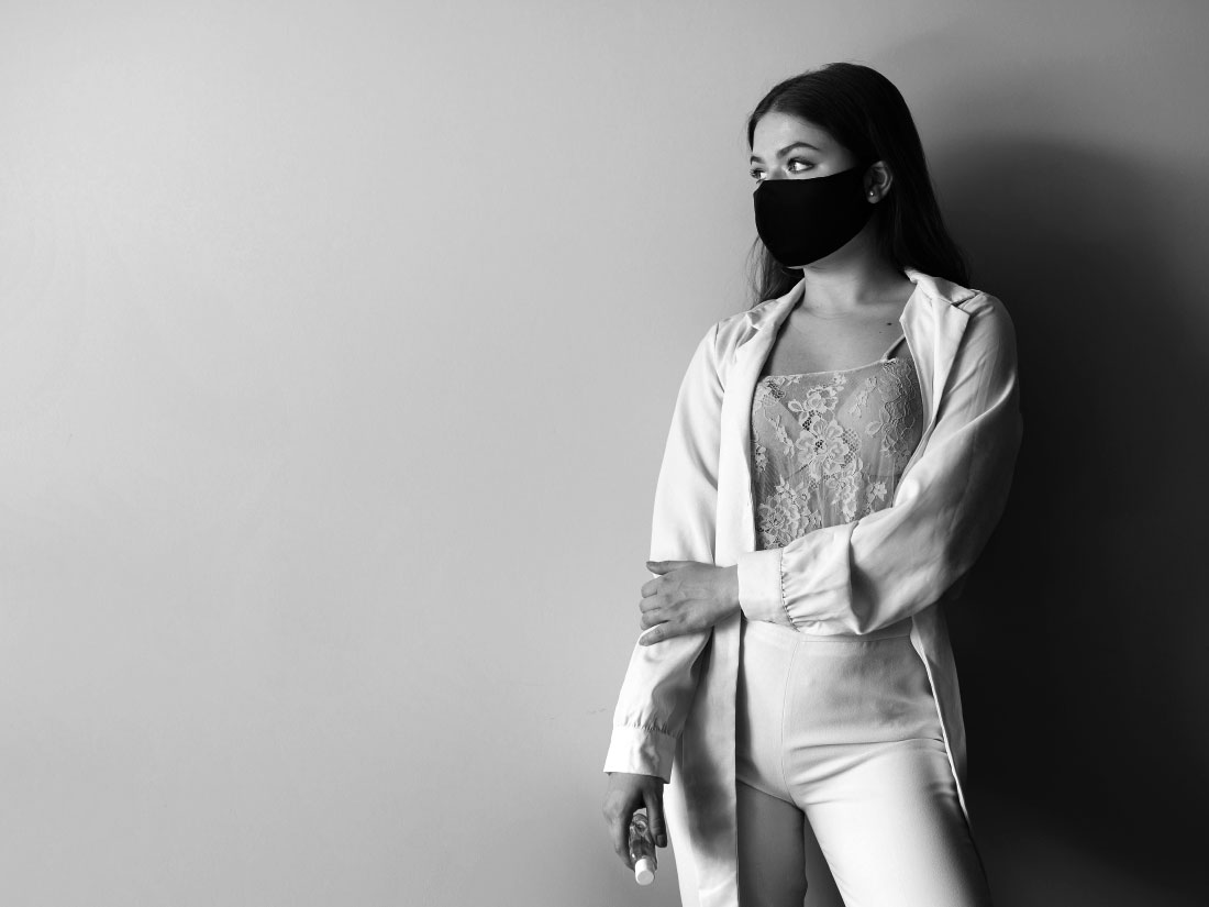 Di-Bridges-hero-images-2020-face-mask-lady-grey